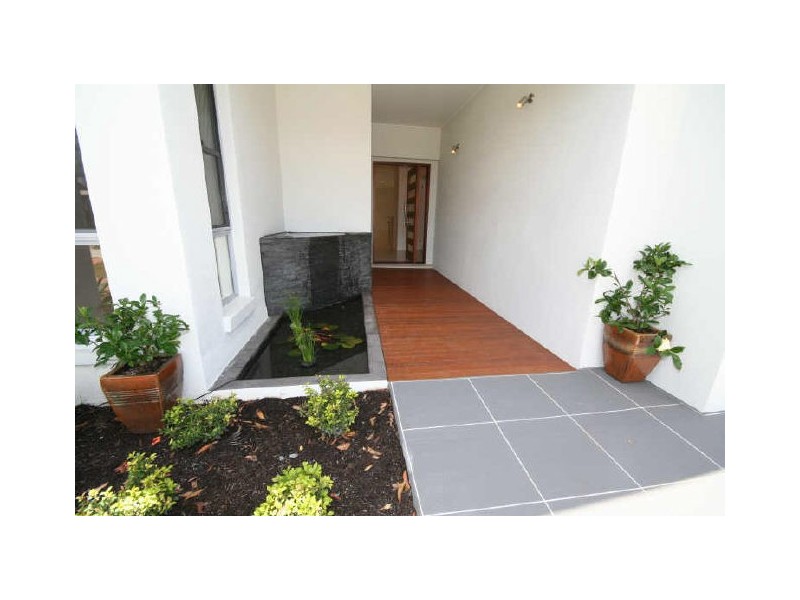 33 Maddens Crescent, Peregian Springs QLD 4573