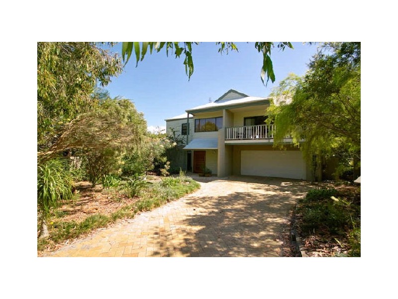 4 Pavonia Street, Peregian Beach QLD 4573
