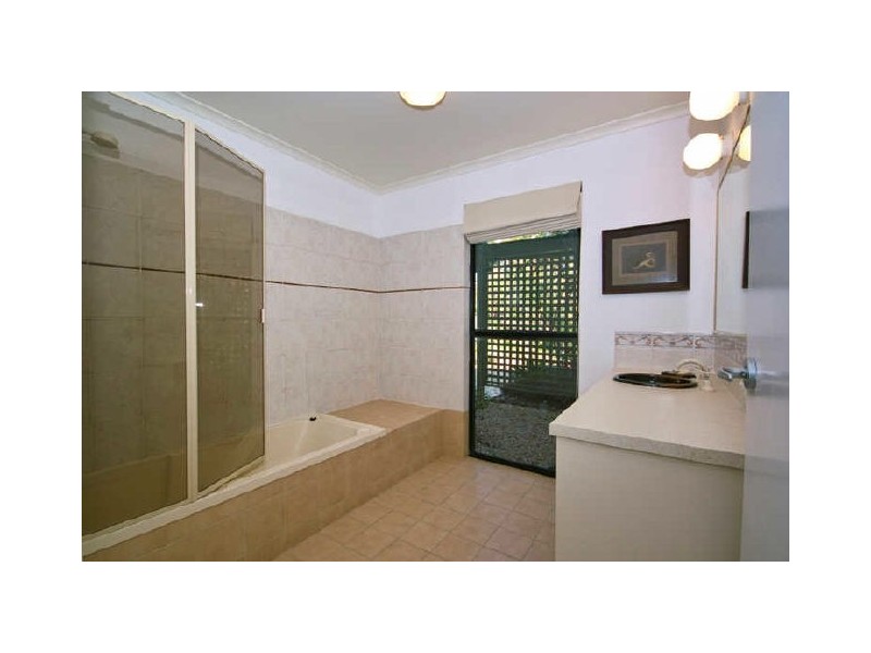 4 Pavonia Street, Peregian Beach QLD 4573