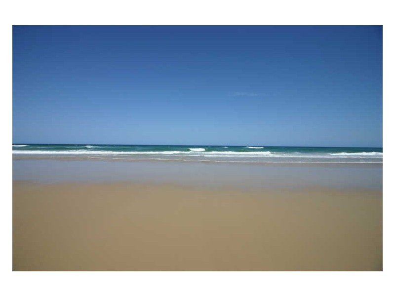 1/24 Peregian Esplanade, Peregian Beach QLD 4573