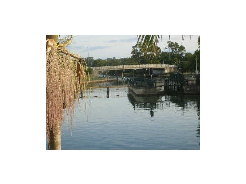 2/11 Lake Weyba Drive, Noosaville QLD 4566