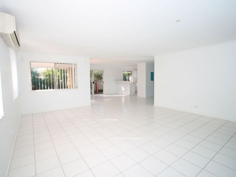 2 Yarran Road, Peregian Springs QLD 4573