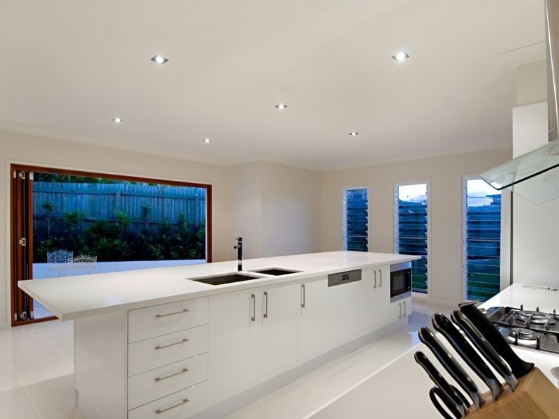 4 Eagleford Court, Peregian Springs QLD 4573