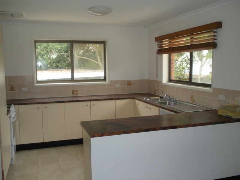 2 Paluma Street, Sunrise Beach QLD 4567