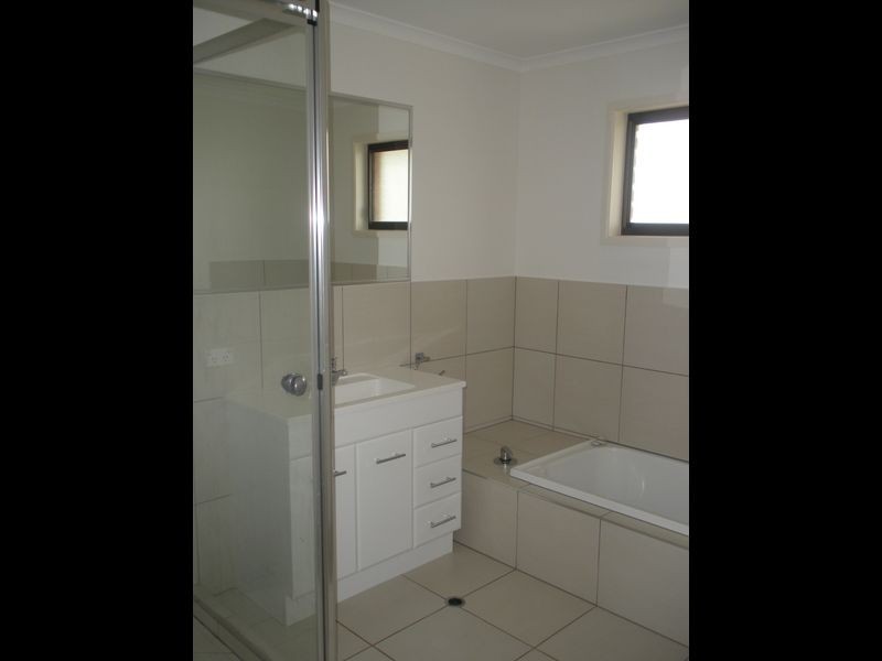 2 Paluma Street, Sunrise Beach QLD 4567