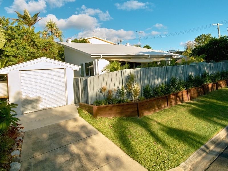 12 Landrail St, Peregian Beach QLD 4573