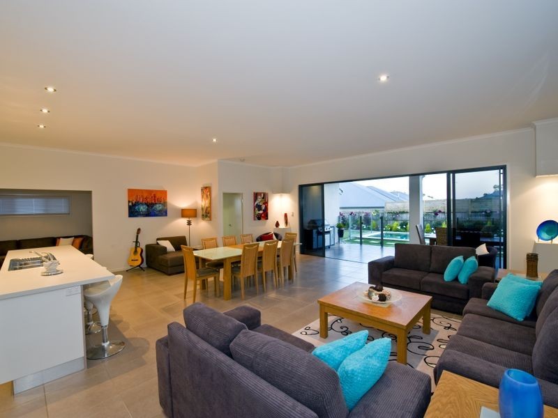 32 Balgownie Drive, Peregian Springs QLD 4573