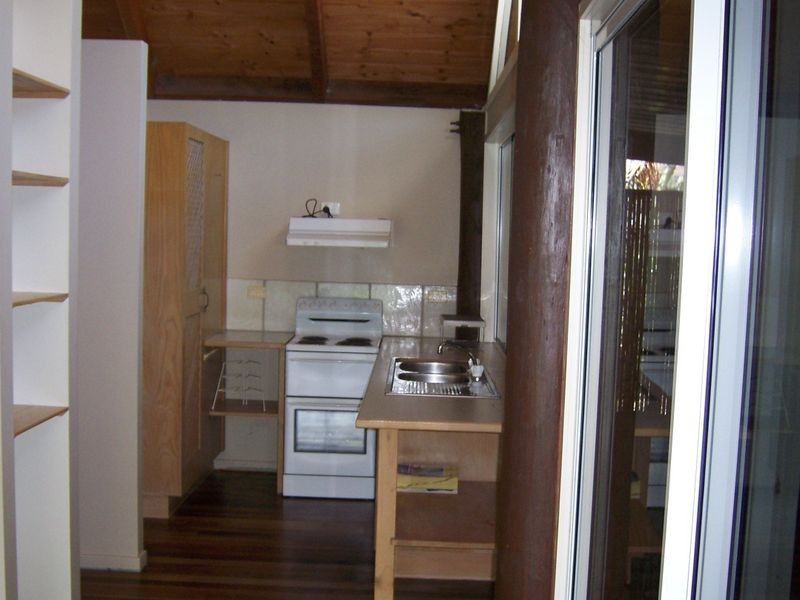 33 Rainbow Crescent, Sunrise Beach QLD 4567