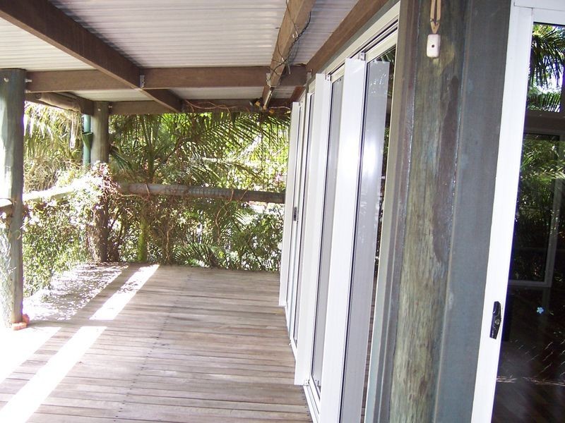 33 Rainbow Crescent, Sunrise Beach QLD 4567