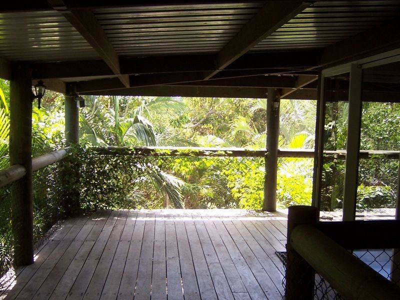 33 Rainbow Crescent, Sunrise Beach QLD 4567