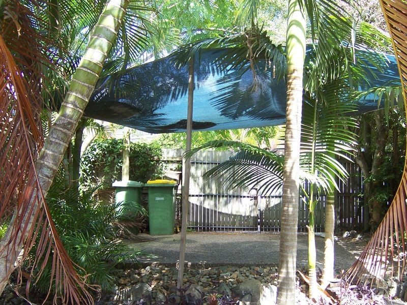 33 Rainbow Crescent, Sunrise Beach QLD 4567