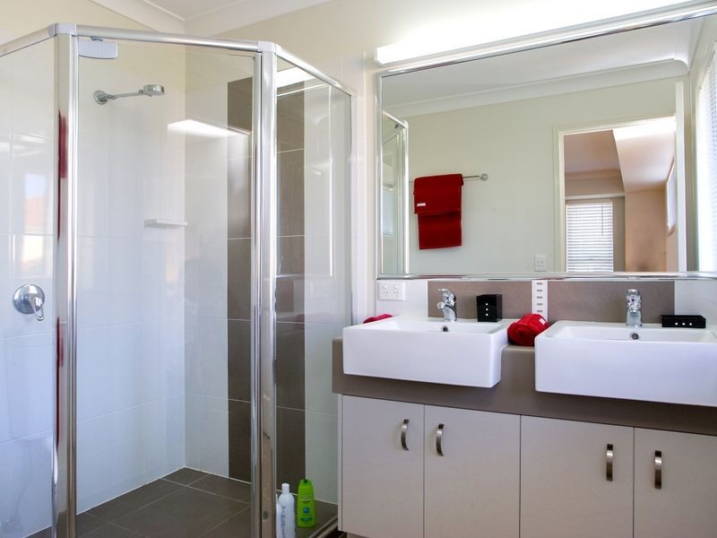 2 Maddens Crescent, Peregian Springs QLD 4573