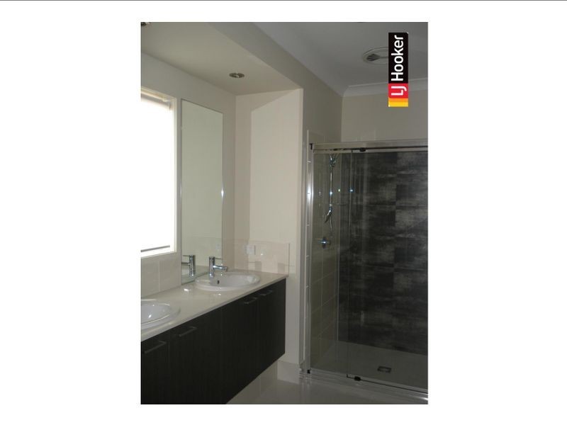 38 Maidstone Crescent, Peregian Springs QLD 4573