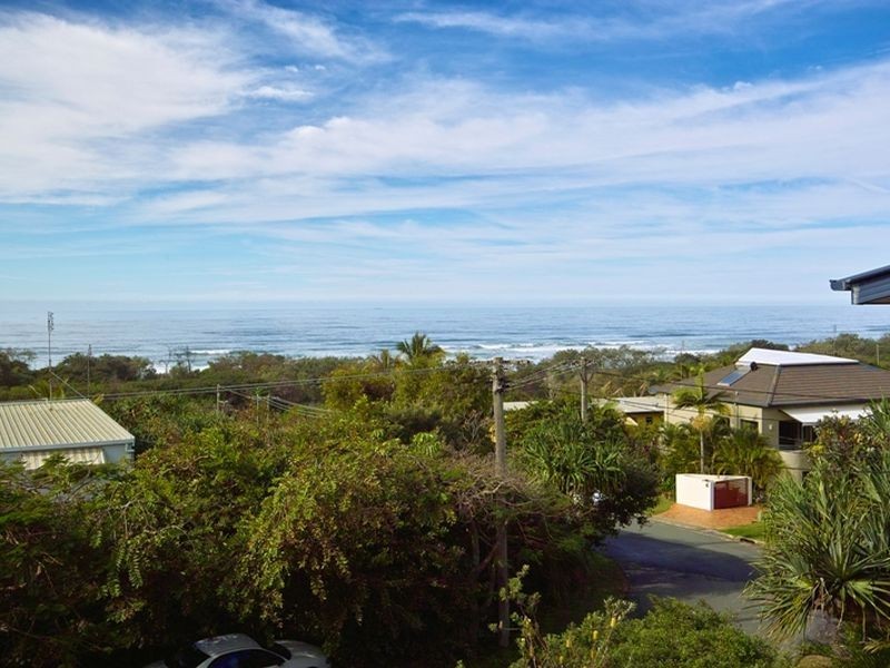 2/14 Avocet Parade, Peregian Beach QLD 4573