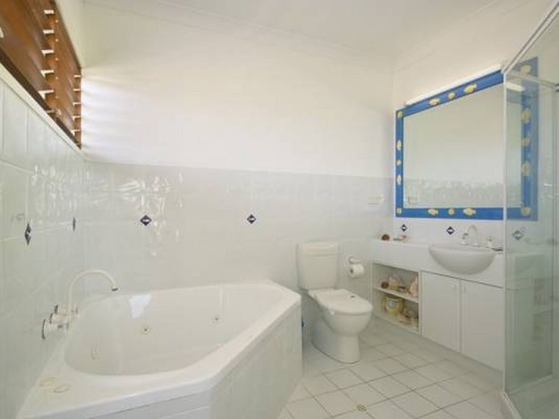 2/4 Brolga Place, Peregian Beach QLD 4573