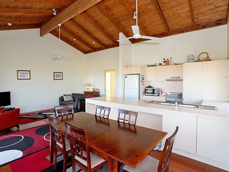 4 Callitris Crescent, Marcus Beach QLD 4573