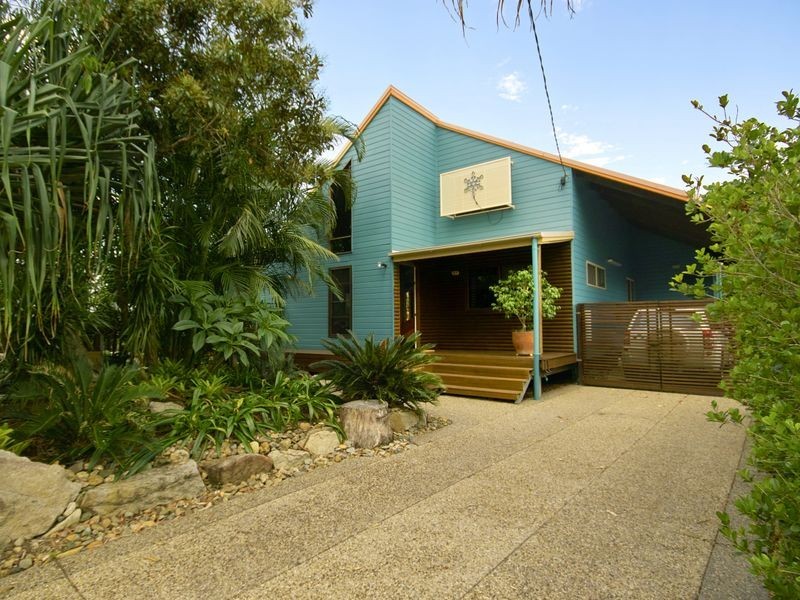 20 Cloudsley Street, Noosaville QLD 4566