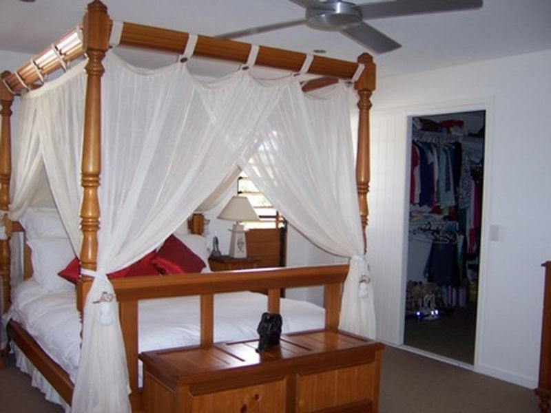 8 Castaways Court, Castaways Beach QLD 4567