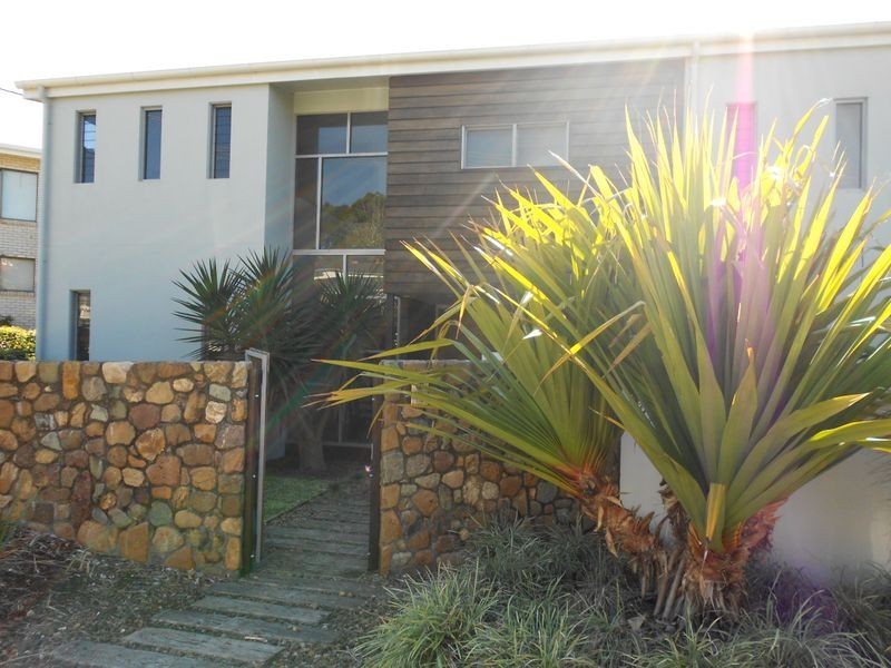 6a Peregian Esplanade, Peregian Beach QLD 4573