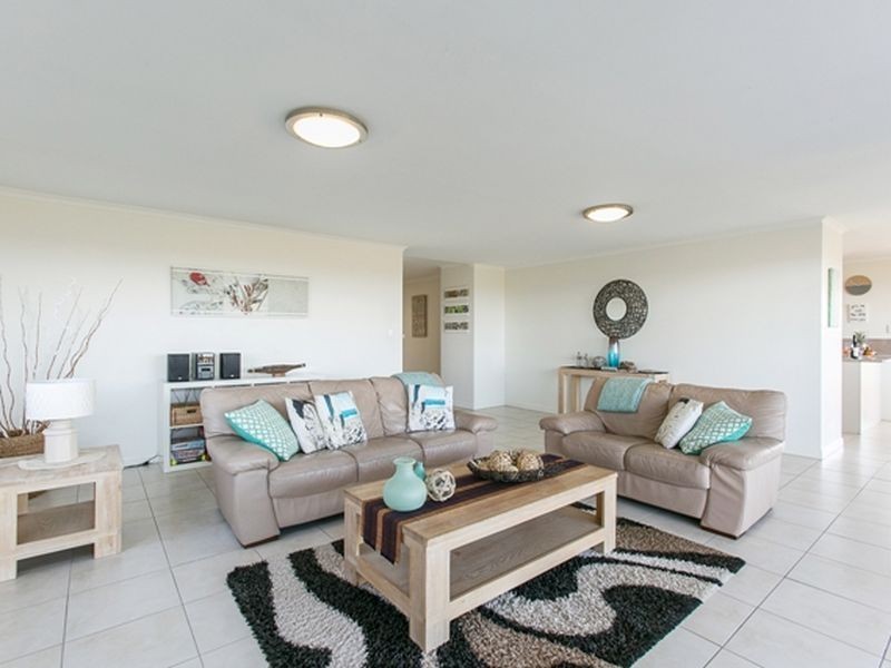 2/54 Kingfisher Drive, Peregian Beach QLD 4573