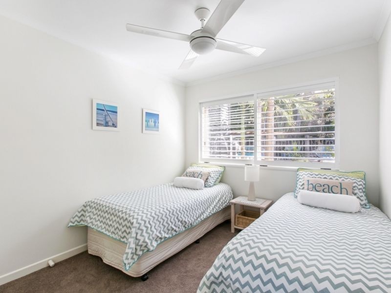 2/54 Kingfisher Drive, Peregian Beach QLD 4573