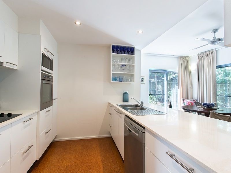 2/110 Lorikeet Drive, Peregian Beach QLD 4573