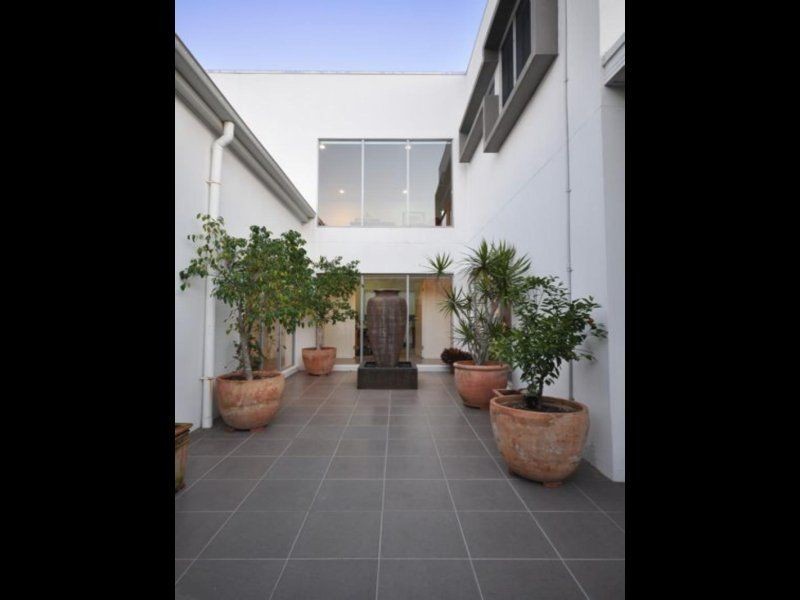 142 The Avenue, Peregian Springs QLD 4573