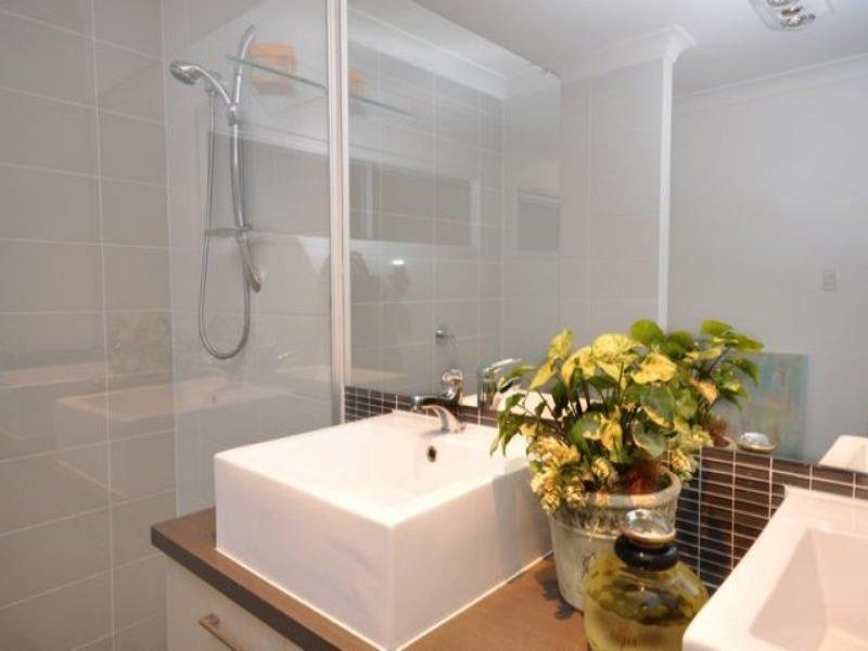 142 The Avenue, Peregian Springs QLD 4573