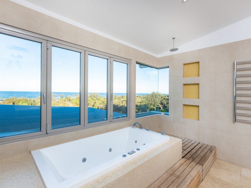 18 Plover Street, Peregian Beach QLD 4573