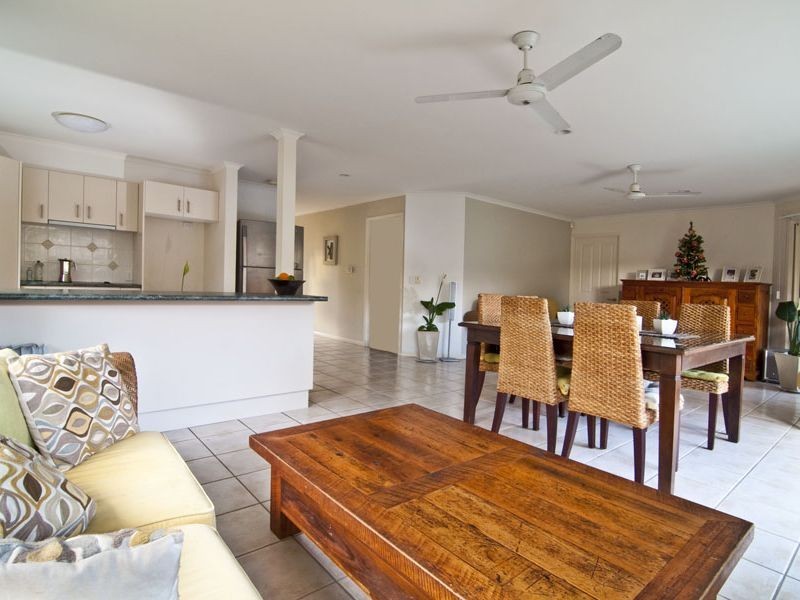 25 Parkview Parade, Peregian Springs QLD 4573
