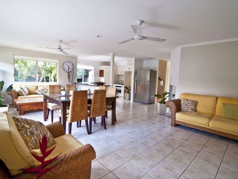 25 Parkview Parade, Peregian Springs QLD 4573