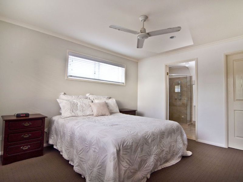 25 Parkview Parade, Peregian Springs QLD 4573