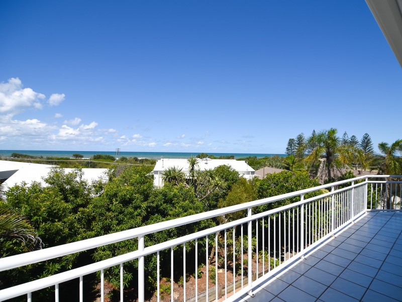 2/4 Brolga Place, Peregian Beach QLD 4573