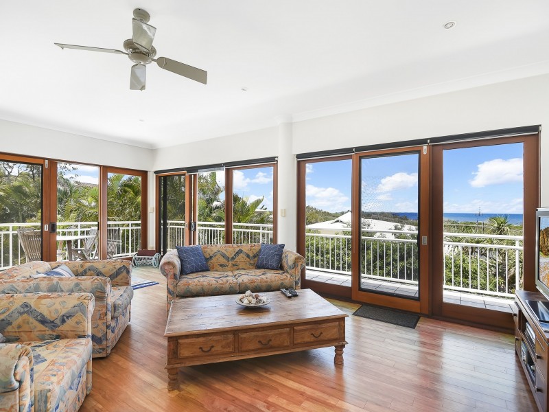 2/4 Brolga Place, Peregian Beach QLD 4573