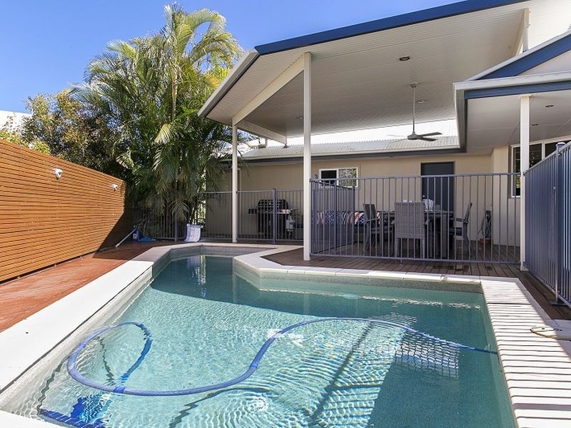 32 Driftwood Drive, Castaways Beach QLD 4567