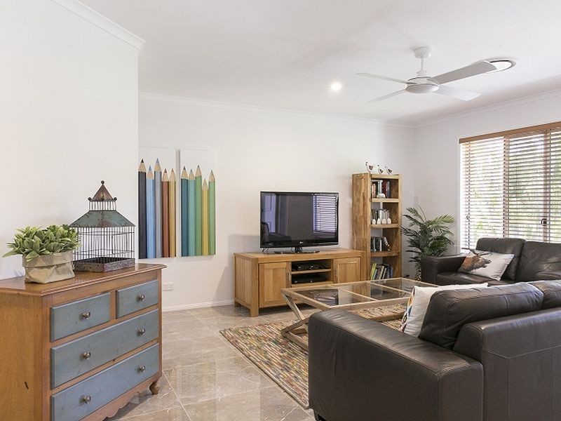 32 Driftwood Drive, Castaways Beach QLD 4567