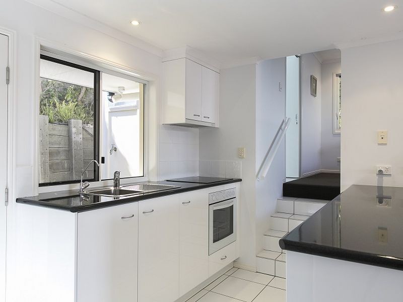 32 Driftwood Drive, Castaways Beach QLD 4567