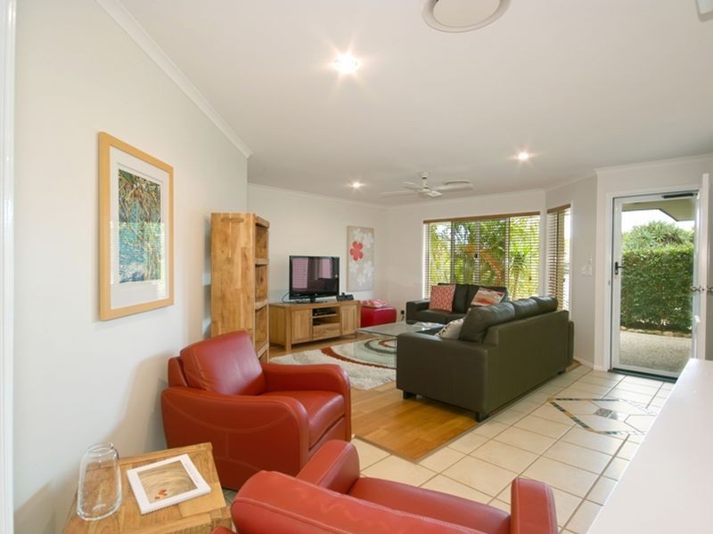 32 Driftwood Drive, Castaways Beach QLD 4567