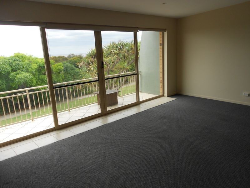 2/2 Tristania Drive, Marcus Beach QLD 4573