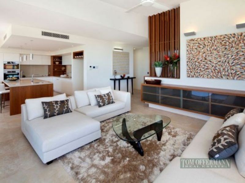 2/80 Peregian Esplanade, Peregian Beach QLD 4573