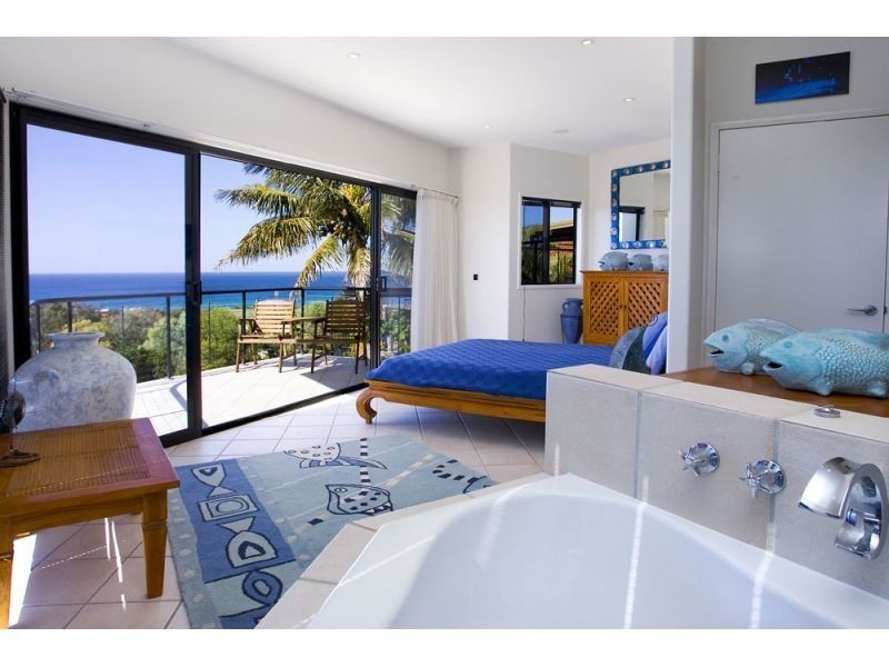 24 Lyrebird Court, Peregian Beach QLD 4573
