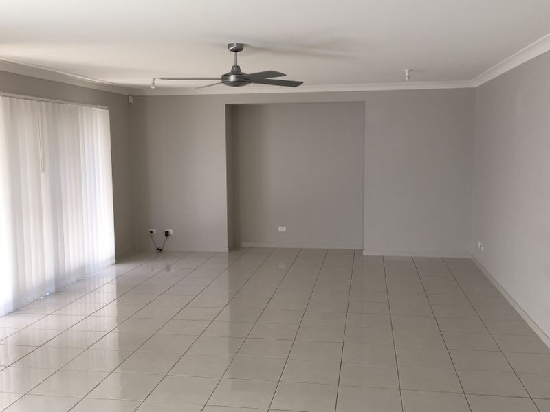 8 Feathertail Place, Peregian Springs QLD 4573