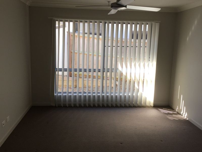 8 Feathertail Place, Peregian Springs QLD 4573