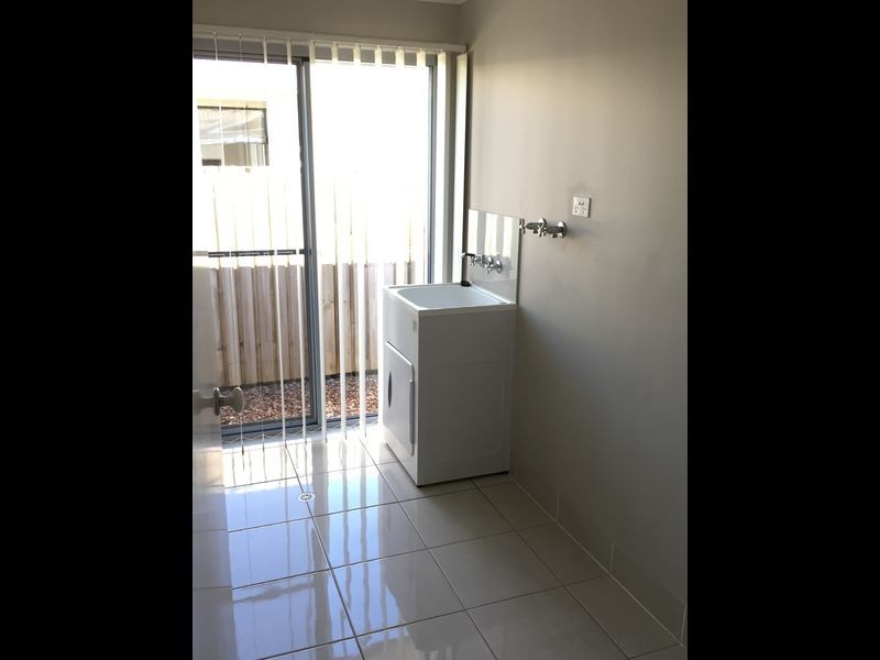 8 Feathertail Place, Peregian Springs QLD 4573