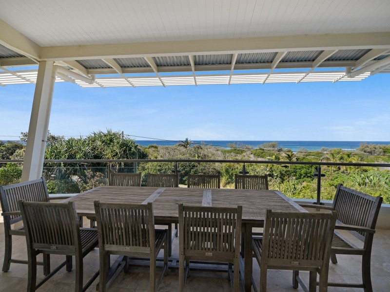 2/74 Peregian Esplanade, Peregian Beach QLD 4573