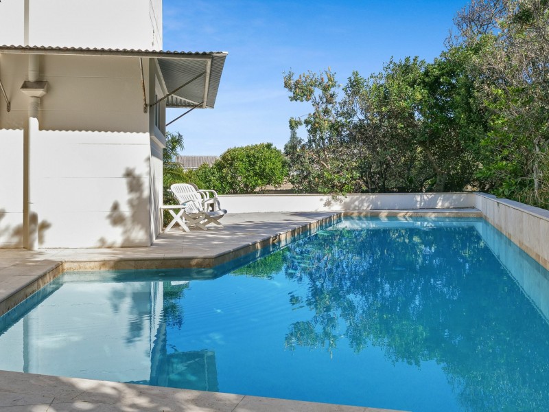 2/74 Peregian Esplanade, Peregian Beach QLD 4573