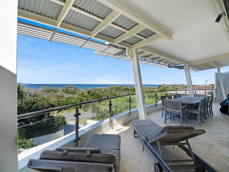 2/74 Peregian Esplanade, Peregian Beach QLD 4573