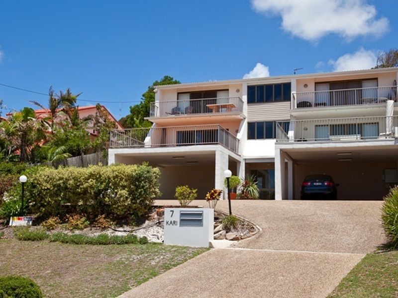 2/7 Peregian Esplanade, Peregian Beach QLD 4573