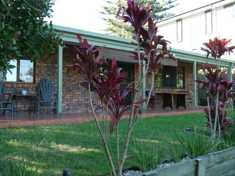 22 Woodland Drive, Peregian Beach QLD 4573