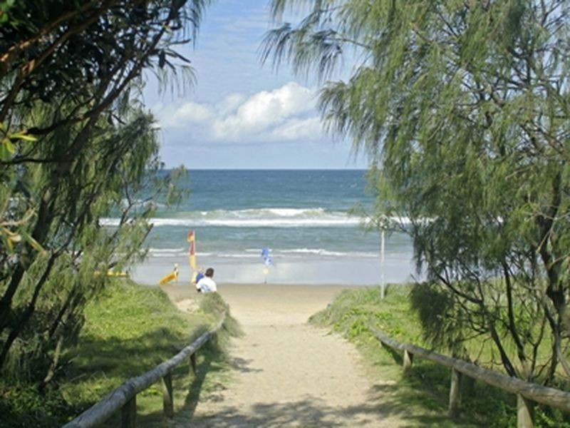 2/196 David Low Way, Peregian Beach QLD 4573